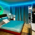 Lewers Studio Suite