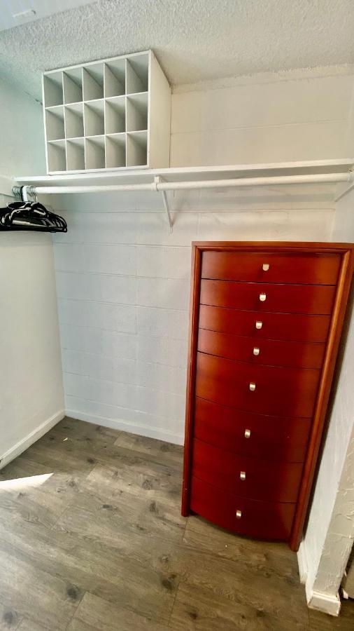 Lewers Studio Apartment Honolulu